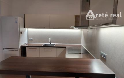 Areté real-prenájom slnečného 2 iz. bytu s balkónom, komorou, parkovacím státím, Slovenský Grob