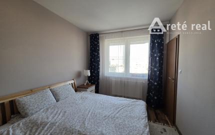 Areté real- Predaj výborne riešeného 2-izbového bytu s balkónom s pekným výhľadom v dobrej lokalite, ul. Jégého, Bratislava