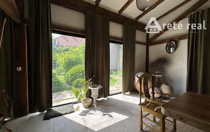 ARETÉ REAL - BÝVANIE S PODNIKANÍM V CENTRE PEZINKA, JESENSKÉHO A HOLUBYHO