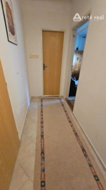 Areté real- Predaj výborne dispozične riešeného 4-izbového bytu s garážou v dobrej lokalite, ul. Silvánova, Pezinok