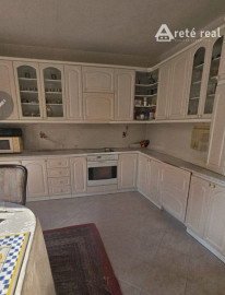 Areté real- Predaj výborne dispozične riešeného 4-izbového bytu s garážou v dobrej lokalite, ul. Silvánova, Pezinok