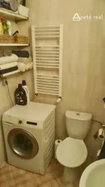 Areté real - Prenájom garsónky s veľkorysou výmerou a preskleným balkónom v novostavbe na Pezinskej ulici v Senci s rýchlym napojením na BA