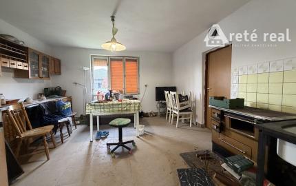 ARETÉ REAL – PREDAJ 3-IZBOVÉHO RODINNÉHO DOMU NA NÁDHERNOM POZEMKU, BOROVÁ