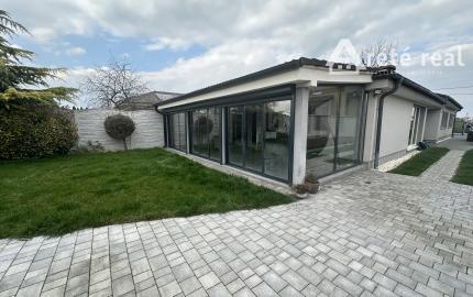 ARETÉ REAL - PRENÁJOM PRIESTRANNÉHO RODINNÉHO DOMU S DVOJGARÁŽOU, KAPLNA