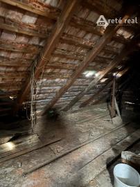 ARETÉ REAL- Ponúkame na predaj rodinný dom v tichej časti v meste MODRA, na slnečnom pozemku s veľkorysou výmerou 1790m2