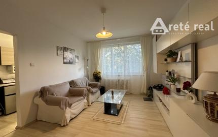 ARETÉ REAL - PRENÁJOM ZARIADENÉHO 1-IZBOVÉHO BYTU V PEZINKU, BYSTRICKÁ