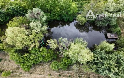 ARETÉ REAL – PRIPRAVUJEME PREDAJ 6270m2 POZEMKU S JAZIERKOM V MODRE, ČASŤ ŠARKAPERKY