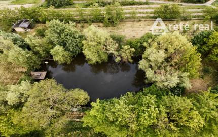 ARETÉ REAL – PRIPRAVUJEME PREDAJ 6270m2 POZEMKU S JAZIERKOM V MODRE, ČASŤ ŠARKAPERKY