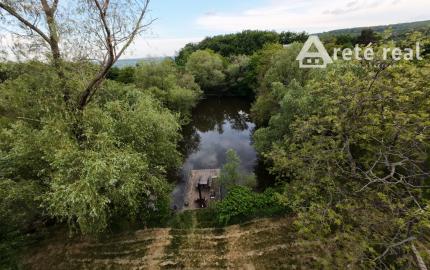 ARETÉ REAL – PRIPRAVUJEME PREDAJ 6270m2 POZEMKU S JAZIERKOM V MODRE, ČASŤ ŠARKAPERKY