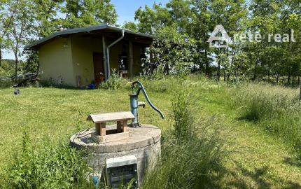 ARETÉ REAL – PRIPRAVUJEME PREDAJ 6270m2 POZEMKU S JAZIERKOM V MODRE, ČASŤ ŠARKAPERKY