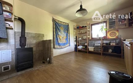 ARETÉ REAL – PRIPRAVUJEME PREDAJ 6270m2 POZEMKU S JAZIERKOM V MODRE, ČASŤ ŠARKAPERKY