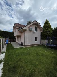 Areté real - Predaj veľmi pekného dvojpodlažného samostatne stojaceho rodinného domu v Chorvátskom Grobe, Hornodvorská ul.