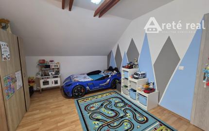 Areté real - Predaj veľmi pekného dvojpodlažného samostatne stojaceho rodinného domu v Chorvátskom Grobe, Hornodvorská ul.
