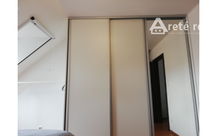 ARETÉ REAL- PREDAJ TEHLOVÉHO 2IZB.BYTU V PEZINKU, CENTRUM,  S BALKÓNOM A MUROVANOU PIVNICOU