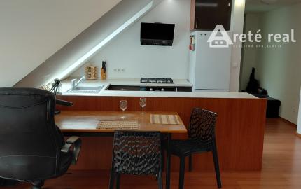 ARETÉ REAL- PREDAJ TEHLOVÉHO 2IZB.BYTU V PEZINKU, CENTRUM,  S BALKÓNOM A MUROVANOU PIVNICOU