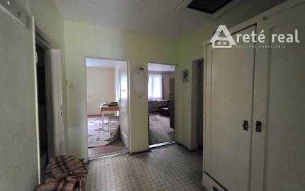 ARETÉ REAL- PONÚKAME NA PREDAJ RODINNÝ DOM NA SLNEČNOM, VEĽKORYSOM POZEMKU V PEZINKU