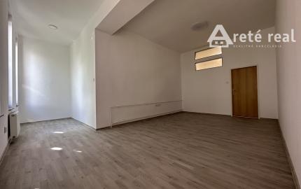ARETÉ REAL - PRENÁJOM 75 m2 KOMERČNÉHO PRIESTORU V CENTRE, PEZINOK, JESENSKÉHO