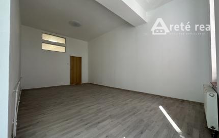 ARETÉ REAL - PRENÁJOM 75 m2 KOMERČNÉHO PRIESTORU V CENTRE, PEZINOK, JESENSKÉHO
