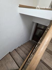 Areté real - Prenájom priestorov v centre Pezinka – vhodné na administratívu, služby alebo bývanie spojené s podnikaním