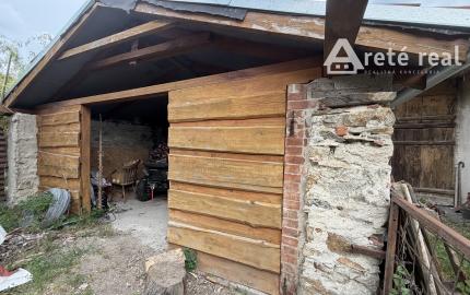 ARETÉ REAL – PREDAJ 2 VINÁRSKYCH RODINNÝCH DOMOV S 2 NEBYTOVÝMI BUDOVAMI V CENTRE MODRY, DOLNÁ