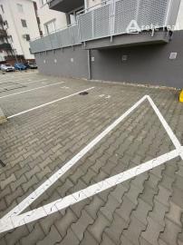 ARETÉ REAL- PONÚKAME NA PREDAJ SLNEČNÝ 1 IZB.BYT S BALKÓNOM, PARKOVACÍM STÁTÍM, V MALEBNEJ DEDINKE SLOVENSKÝ GROB