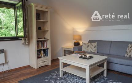 Areté real - Predaj nadštandardného apartmánu LUX s krbom a garážovým státím v rezorte Hrabovo, Ružomberok