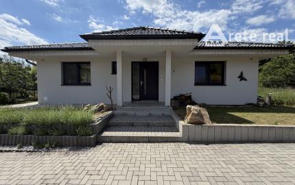 ARETÉ REAL - PREDAJ RODINNÉHO DOMU S BAZÉNOM, MODRA, FERDINANDA PÍSECKÉHO