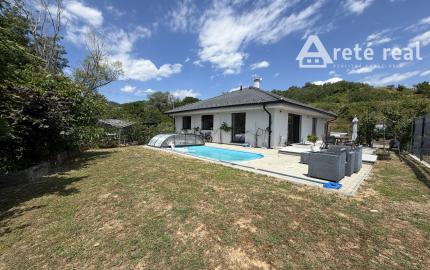 ARETÉ REAL - PREDAJ RODINNÉHO DOMU S BAZÉNOM, MODRA, FERDINANDA PÍSECKÉHO