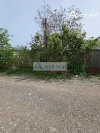Areté real - Predaj pozemku na stavbu rodinného domu v tichej ulici v obci Horné Orešany