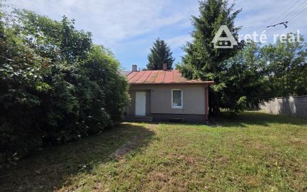 ARETÉ REAL - PREDAJ  POZEMKU  V PEZINKU S VEĽKORYSOU VÝMEROU 692 M2