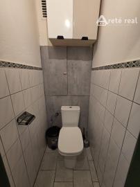 Areté real- Predaj výborne riešeného 3-izbového bytu s balkónom vo výbornej lokalite v centre Pezinka, Záhradná ul.