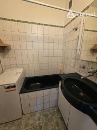 Areté real- Predaj výborne riešeného 3-izbového bytu s balkónom vo výbornej lokalite v centre Pezinka, Záhradná ul.