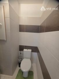 Areté real - Predaj veľmi pekného, priestranného 3 izbového bytu s 2 balkónmi a garážou, sídl. Muškát, Pezinok