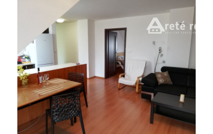 ARETÉ REAL-PREDAJ- MIESTO KDE SA DEŇ ZAČÍNA DOBROU NÁLADOU, BYT PRIAMO V CENTRE MESTA ,KTORÝ DÝCHA  POKOJOM