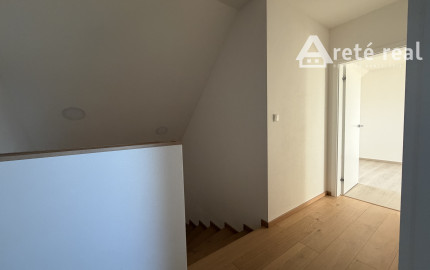ARETÉ REAL – PRENÁJOM ZARIADENÉHO BYTU S TERASOU A DOBRÝM PARKOVANÍM, CHORVÁTSKY GROB, HORNODVORSKÁ
