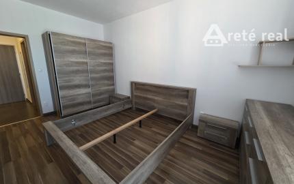 Areté real- Predaj výborne riešeného 2-izbového bytu s garážovým státím v dobrej lokalite, ul. Novomeského /byt.dom La Vita/, Pezinok