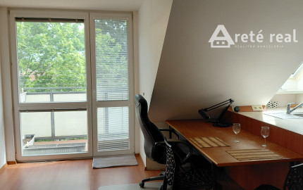 ARETÉ REAL- Ponúkame na prenájom pekný 2 izbový byt v centre PEZINKA s balkónom.