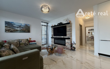 ARETÉ REAL – BYT S PRIESTRANNOU TERASOU A BALKÓNOM, SLNEČNICE