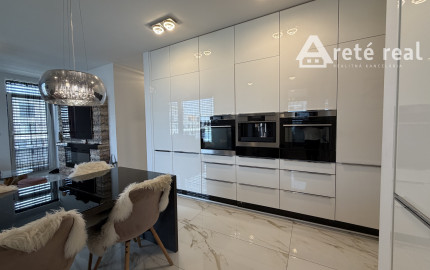 ARETÉ REAL – BYT S PRIESTRANNOU TERASOU A BALKÓNOM, SLNEČNICE