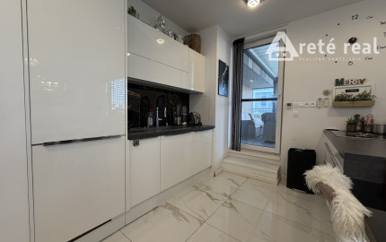 ARETÉ REAL – BYT S PRIESTRANNOU TERASOU A BALKÓNOM, SLNEČNICE