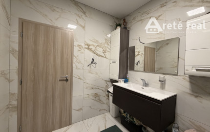 ARETÉ REAL – BYT S PRIESTRANNOU TERASOU A BALKÓNOM, SLNEČNICE
