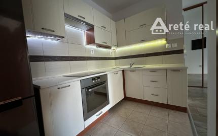 ARETÉ REAL – PRENÁJOM 2-IZBOVÉHO BYTU S PARKOVACÍM STÁTÍM V GARÁŽI, PEZINOK, SILVÁNOVÁ