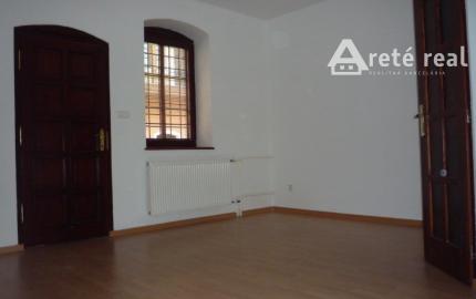 ARETÉ REAL - PRENÁJOM 19,50m2 KOMERČNÉHO PRIESTORU V CENTRE PEZINKA, M.R. ŠTEFÁNIKA