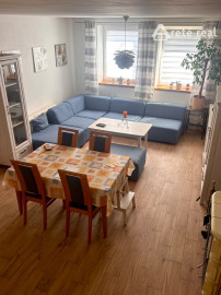 PREDAJ-Veľkorysý 6-izbový dom pre rodinu ktorá túži po svetle, pokoji a priestore, kde môže rásť. Každé okno prináša slnko do tohto výnimočného domu