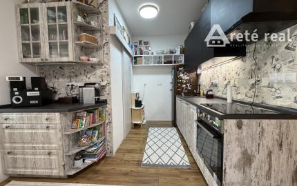 ARETÉ REAL – PREDAJ 2-IZBOVÉHO BYTU S BALKÓNOM A PARKOVANÍM, PEZINOK, LA VITA