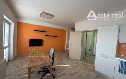 Areté real-prenájom slnečného 1 izbového bytu s loggiou v Pezinku-sídlisko Juh- vyhľadávaná loklalita.