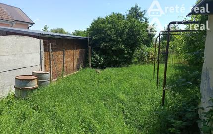 Areté real- Ponúkame na predaj rodinný dom v tichej časti Častej – ideálne na rekonštrukciu alebo novú výstavbu