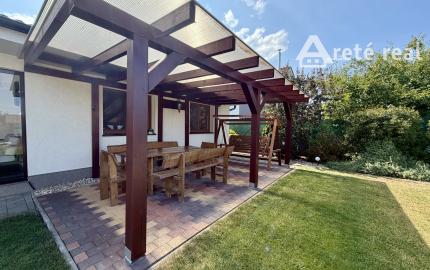 ARETÉ REAL – VKUSNÝ RD SO ZIMNOU ZÁHRADOU, TERASOU A GARÁŽOU, SLOVENSKÝ GROB, MONARI