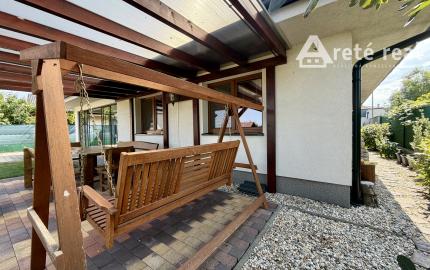 ARETÉ REAL – VKUSNÝ RD SO ZIMNOU ZÁHRADOU, TERASOU A GARÁŽOU, SLOVENSKÝ GROB, MONARI