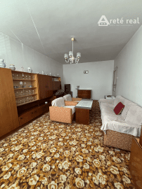 Areté Real - Predaj 2-izbového bytu s veľkorysou výmerou, balkónom a murovanou pivnicou